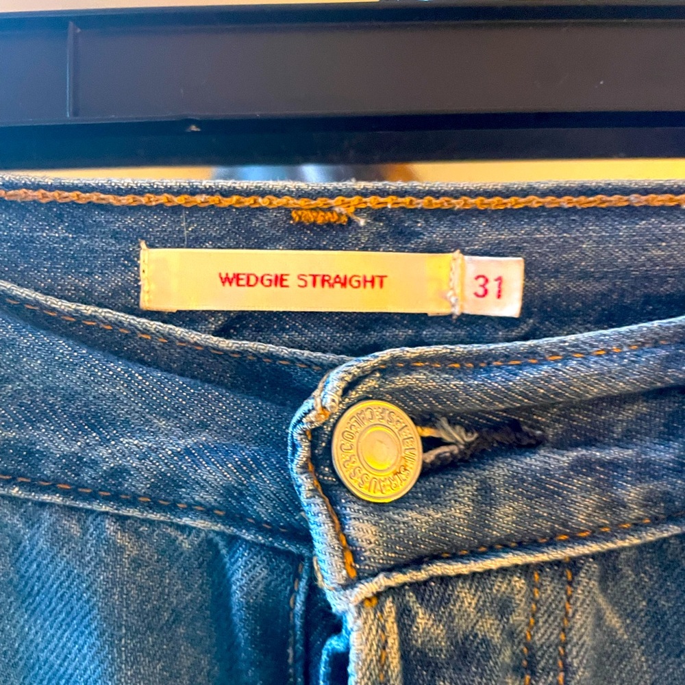 Levi’s wedgie straight jeans